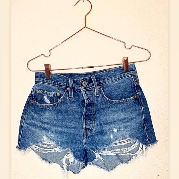 Levi’s Premium 501 High Rise Distressed Cutoff Shorts W26 Vintage Coastal Cool - Picture 1 of 8